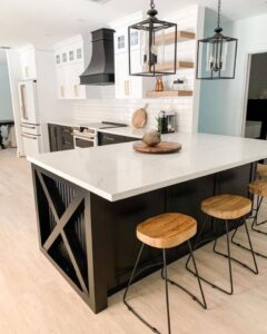 Peninsula island kitchen